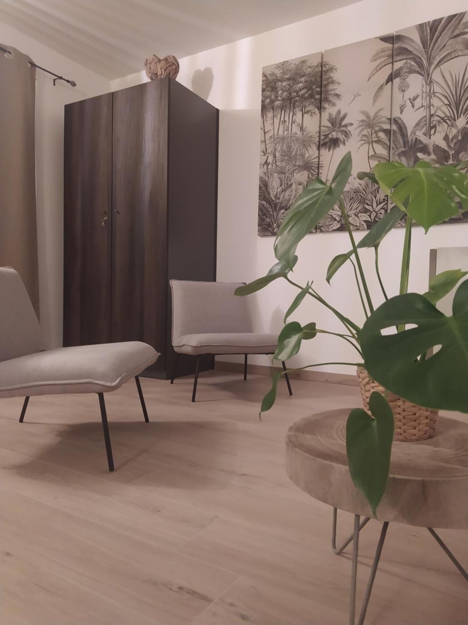 ティユー Bois De Rose Bed & Breakfast エクステリア 写真